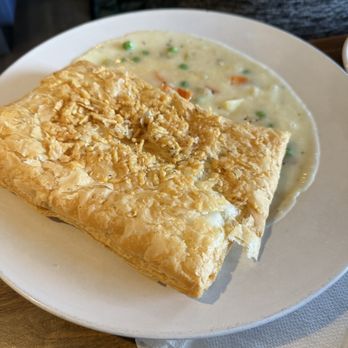 Sawtooth Brewery Public House - Chicken pot pie - Brewpubs Near Me - Ketchum, Idaho Sawtooth Brewery Public House - Chicken pot pie - Brewpubs Near Me - Ketchum, Idaho