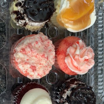 mix ‘n Sweetz Bakury - red velvet cup cake, Peach Cobbler Cupcake, Strawberry Crunch Cupcake, strawberry cupcake, Oreo chocolate and vanilla base cupcake. - Bakeries Near Me - Waldorf, Maryland mix ‘n Sweetz Bakury - red velvet cup cake, Peach Cobbler Cupcake, Strawberry Crunch Cupcake, strawberry cupcake, Oreo chocolate and vanilla base cupcake. - Bakeries Near Me - Waldorf, Maryland
