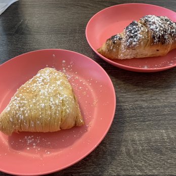 Cafe Italia - Sfogliatelle and chocolate hazelnut croissant - Cafes Near Me - Conway, New Hampshire
