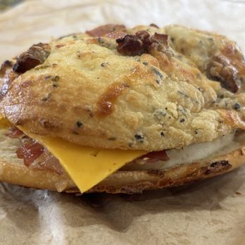 Einstein Bros. Bagels - Love their NEW Country Bagels & Gravy Egg Sandwich - Second time getting it - Slap Yo Momma Good !!! - Bagels Near Me - Cedar Park, Texas