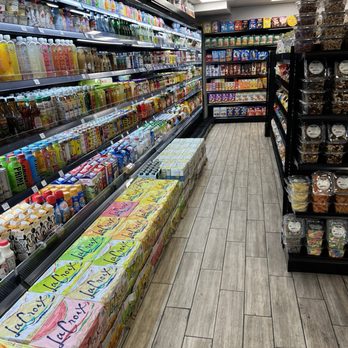 Metro Market Place - Inside - Convenience Stores Near Me - New York, New York Metro Market Place - Inside - Convenience Stores Near Me - New York, New York