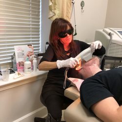 Skin Care Studio by Tracy & Jennie - Forever Clear BBL Treatment