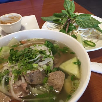 Pho Tasty - Pho bowl with meatballs and beef minus the tripe! I also added xtra veggies - Vietnamese Near Me - Indianapolis, Indiana Pho Tasty - Pho bowl with meatballs and beef minus the tripe! I also added xtra veggies - Vietnamese Near Me - Indianapolis, Indiana