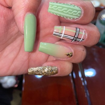 Venus Nail & Spa - Sage green and nude colors for the holiday season I love the sweater print - Nail Salons Near Me - Yuba City, California Venus Nail & Spa - Sage green and nude colors for the holiday season I love the sweater print - Nail Salons Near Me - Yuba City, California