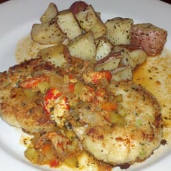 RA Bistro - Crab cakes with spicy crawfish relish and red skinned potatoes