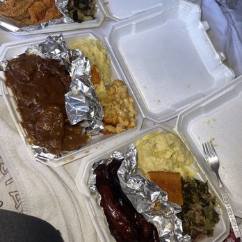 Doll's Kitchen - Great excellent food - Soul Food Near Me - Fresno, California