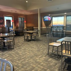 Pizza Hut - Inside dinning area