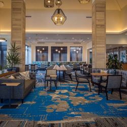 Hilton Garden Inn Pittsburgh Airport - Lobby