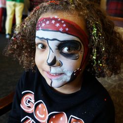 Midwest Fun Factory - Santa skull Christmas Face Painting