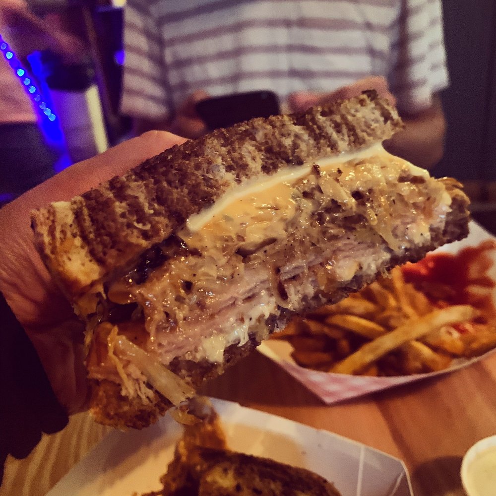 Thirsty Whale, Norway Roadtrippers