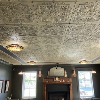 McCully House - Pressed tin ceiling tiles - Beer, Wine & Spirits Near Me - Jacksonville, Oregon