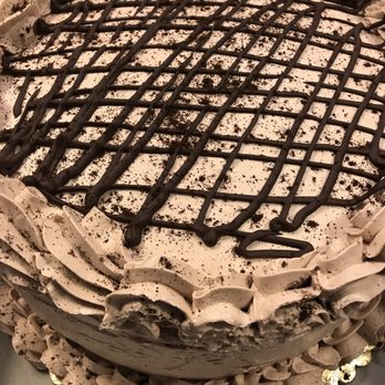 Quichey Creations - Cake - Bakeries Near Me