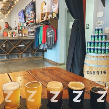 Zaftig Brewing Co & Taproom - Custom Beer flights - Cart Path Kolsch, Hazy Miss Daisy, Nitro A-crop blacklight, Nuts for you and Rugger coffee - Breweries Near Me - Worthington, Ohio Zaftig Brewing Co & Taproom - Custom Beer flights - Cart Path Kolsch, Hazy Miss Daisy, Nitro A-crop blacklight, Nuts for you and Rugger coffee - Breweries Near Me - Worthington, Ohio
