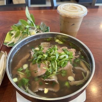 Pho Viet Restaurant - 44. Pho tai chin - Vietnamese Near Me - Rancho Cucamonga, California Pho Viet Restaurant - 44. Pho tai chin - Vietnamese Near Me - Rancho Cucamonga, California