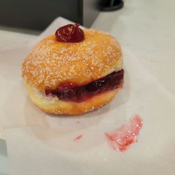 Sundae Donuts Montauk - Bakeries Near Me - Montauk, New York