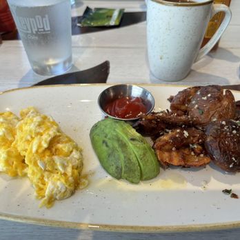 Monkeypod Kitchen - Eggs and smashed potatoes - Tacos Near Me - Honolulu, Hawaii Monkeypod Kitchen - Eggs and smashed potatoes - Tacos Near Me - Honolulu, Hawaii
