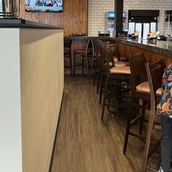 Walt’s Eats & Drinks - Bar area