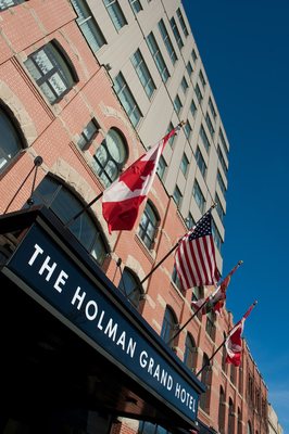 The Holman Grand Hotel by null