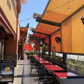 Moignet  A Social Cafe - Outdoor seating - Bakeries Near Me - Las Vegas, Nevada