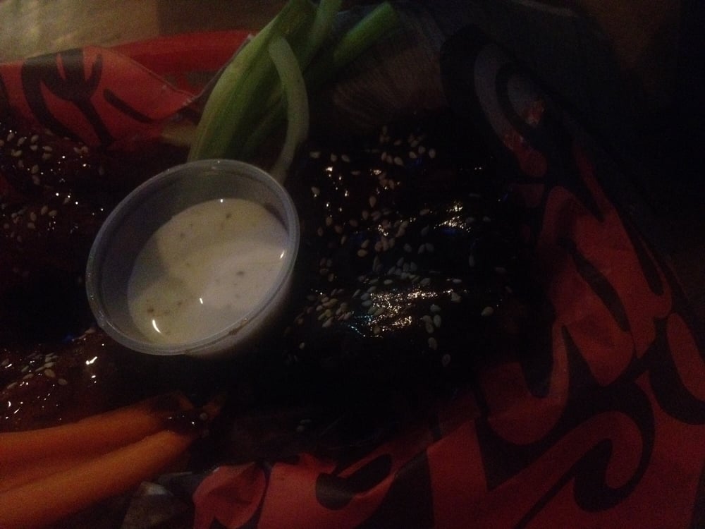 Punto Wings