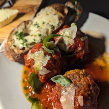 Fanny's - Close up of the meatballs - Cocktail Bars Near Me - Los Angeles, California Fanny's - Close up of the meatballs - Cocktail Bars Near Me - Los Angeles, California