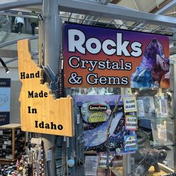 Wild Gemstones - The kiosk