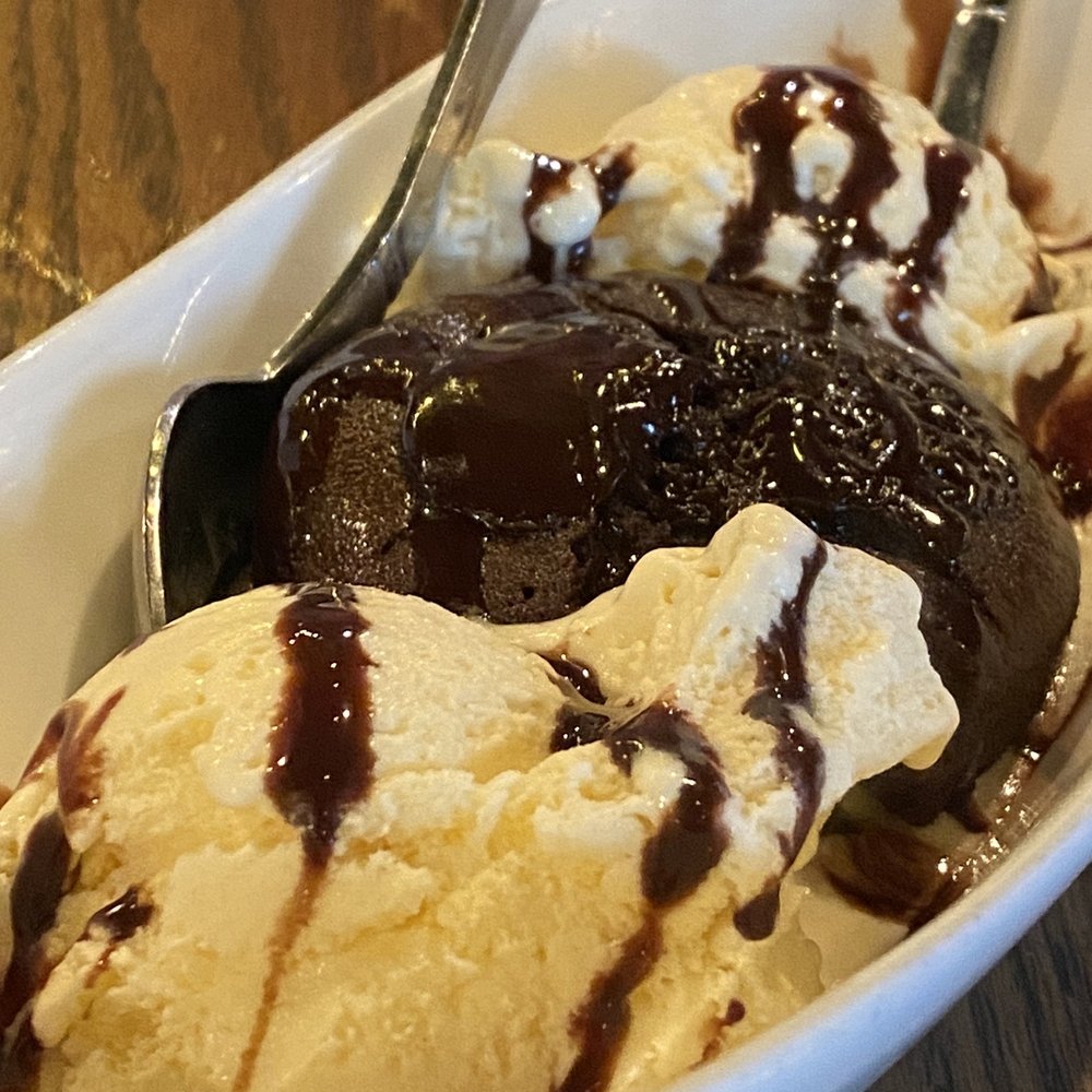 Bricks & Barrels - Chocolate lava cake - Seafood Near Me - Charleston, West Virginia