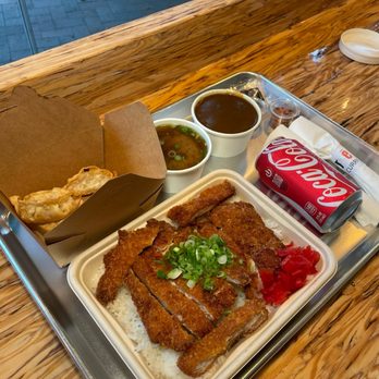 Karē Japanese Curry - Chicken Katsu & gyoza dumplings (@foodbykaitlyn) - Japanese Curry Near Me - Irvine, California Karē Japanese Curry - Chicken Katsu & gyoza dumplings (@foodbykaitlyn) - Japanese Curry Near Me - Irvine, California