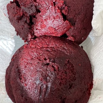 Herbs X Treats - Red velvet cupcakes to die for - Desserts Near Me Herbs X Treats - Red velvet cupcakes to die for - Desserts Near Me