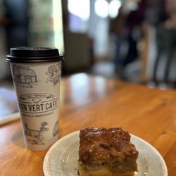 Mon Vert Cafe - Decaf Maple Spice Latte and Coffee Cake