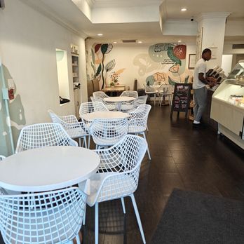 Steadfast Cafe - Breakfast & Brunch Near Me - Long Beach, California