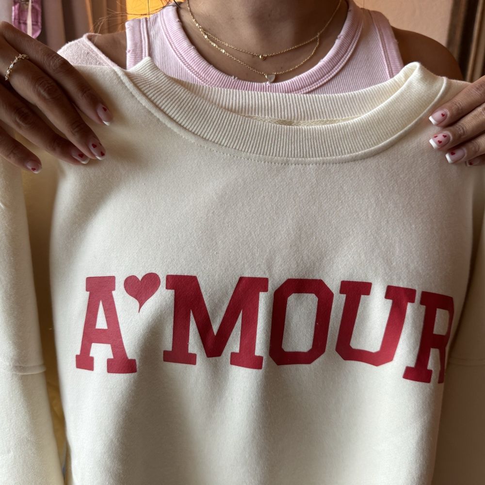 Heart necklace, ring, sweatshirt by Suo Heart necklace, ring, sweatshirt by Suo