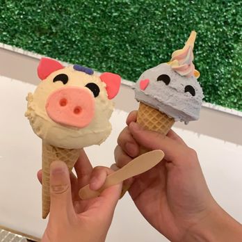 Eli's Ark - Pig and unicorn on waffle cone - Gelato Near Me - Chicago, Illinois Eli's Ark - Pig and unicorn on waffle cone - Gelato Near Me - Chicago, Illinois