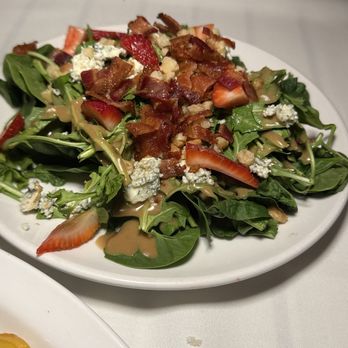 Kai Eats + Drinks - Arugula & Strawberry - Tacos Near Me - Kailua-Kona, Hawaii