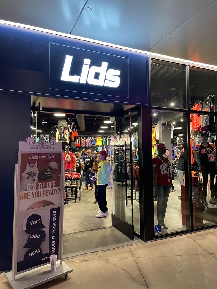 Lids Logo