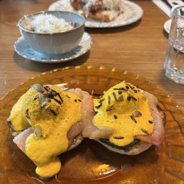 Eggs Benedict