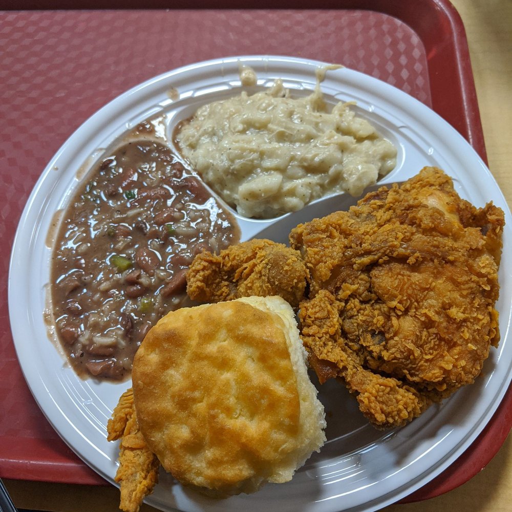 Danny's Fried Chicken - 3 piece combo w chicken and dumplings and red beans and rice - Fast Food Near Me - Niceville, Florida