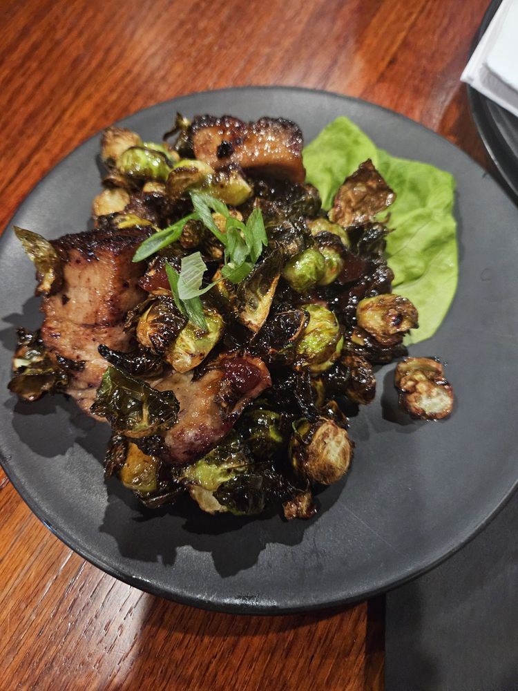 TWISTED CAT TAVERN 27 Photos & 18 Reviews 19332 Town Green Dr