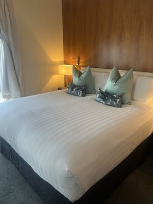 Sofitel Queenstown Hotel and Spa by null