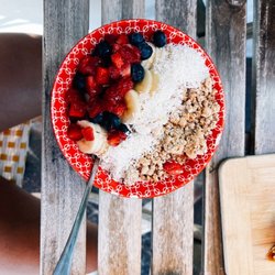 Under the Mango Tree - Açaí bowl