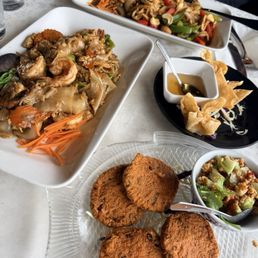 Fish cake , Pad Thai Noodle,butterfly's, cashew chicken Fish cake , Pad Thai Noodle,butterfly's, cashew chicken