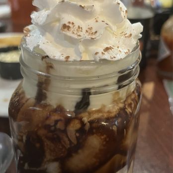 The Grill Next Door - Hot fudge sundae - Burgers Near Me - Gardnerville, Nevada The Grill Next Door - Hot fudge sundae - Burgers Near Me - Gardnerville, Nevada