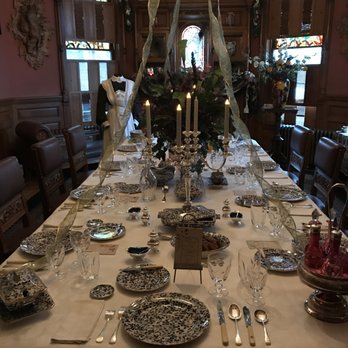 Craigdarroch Castle - Craigdarroch Castle - Museums Near Me - Victoria, British Columbia Craigdarroch Castle - Craigdarroch Castle - Museums Near Me - Victoria, British Columbia