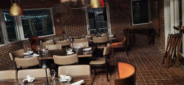 Capronis Restaurant & Bar by null