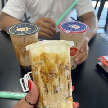 Tealite Drinks and Snow  - Chai Le Creme - Shaved Snow Near Me - Modesto, California