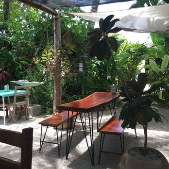 El Manati - Tables - Breakfast & Brunch Near Me - Bacalar, ROO El Manati - Tables - Breakfast & Brunch Near Me - Bacalar, ROO