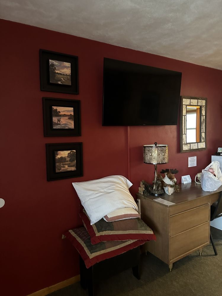 FOUNTAIN MOTEL Updated October 2024 29 Photos & 13 Reviews 810 S Main St, Fountain City