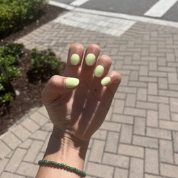 so horrible & these are my real nails. so horrible & these are my real nails.
