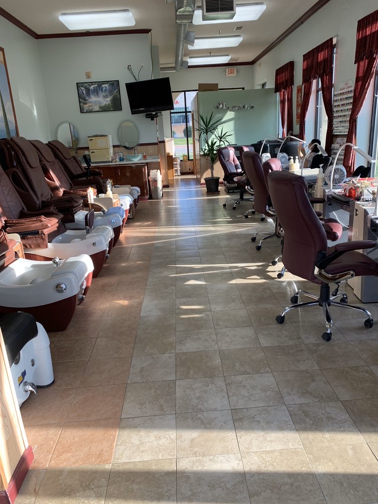 JL NAILS Updated October 2024 1101 2nd St S, Sartell, Minnesota