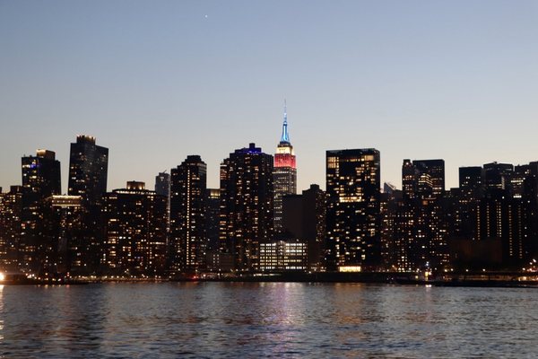 Gantry Plaza State Park by null
